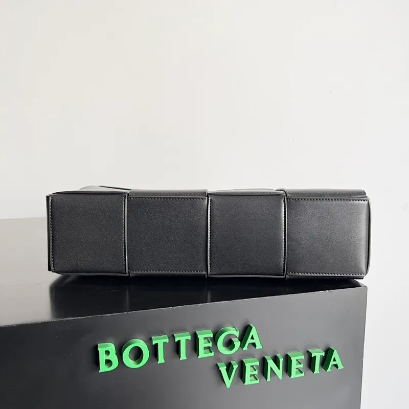 All categories 💚 Top version men’s bags 💚 BV 2026 official website new BV briefcase